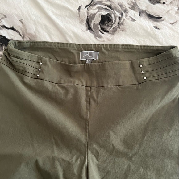 JM Collection Pants - Picture 3 of 3
